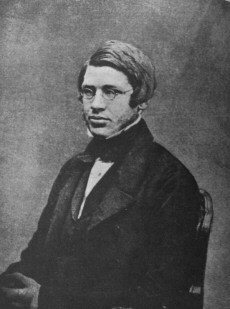  Alfred Russel Wallace